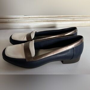 Women’s Anne Klein Vittorio loafers iflex faux leather metallic fabric strap 8.5